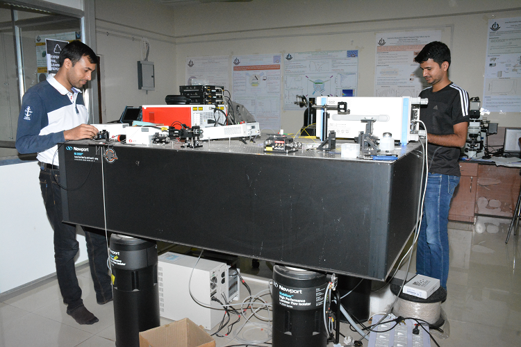 Nano Photonics and Plasmonics Laboratory